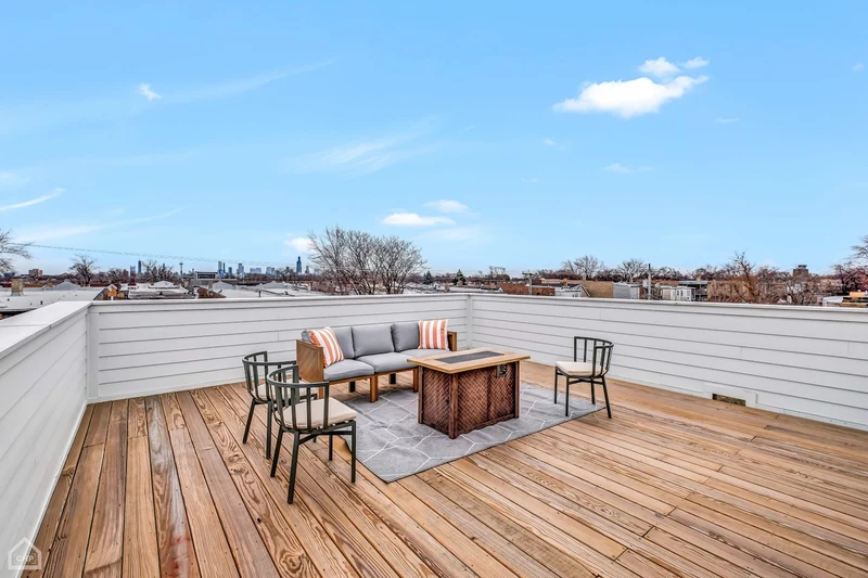 Rooftop lounge and outdoor dining