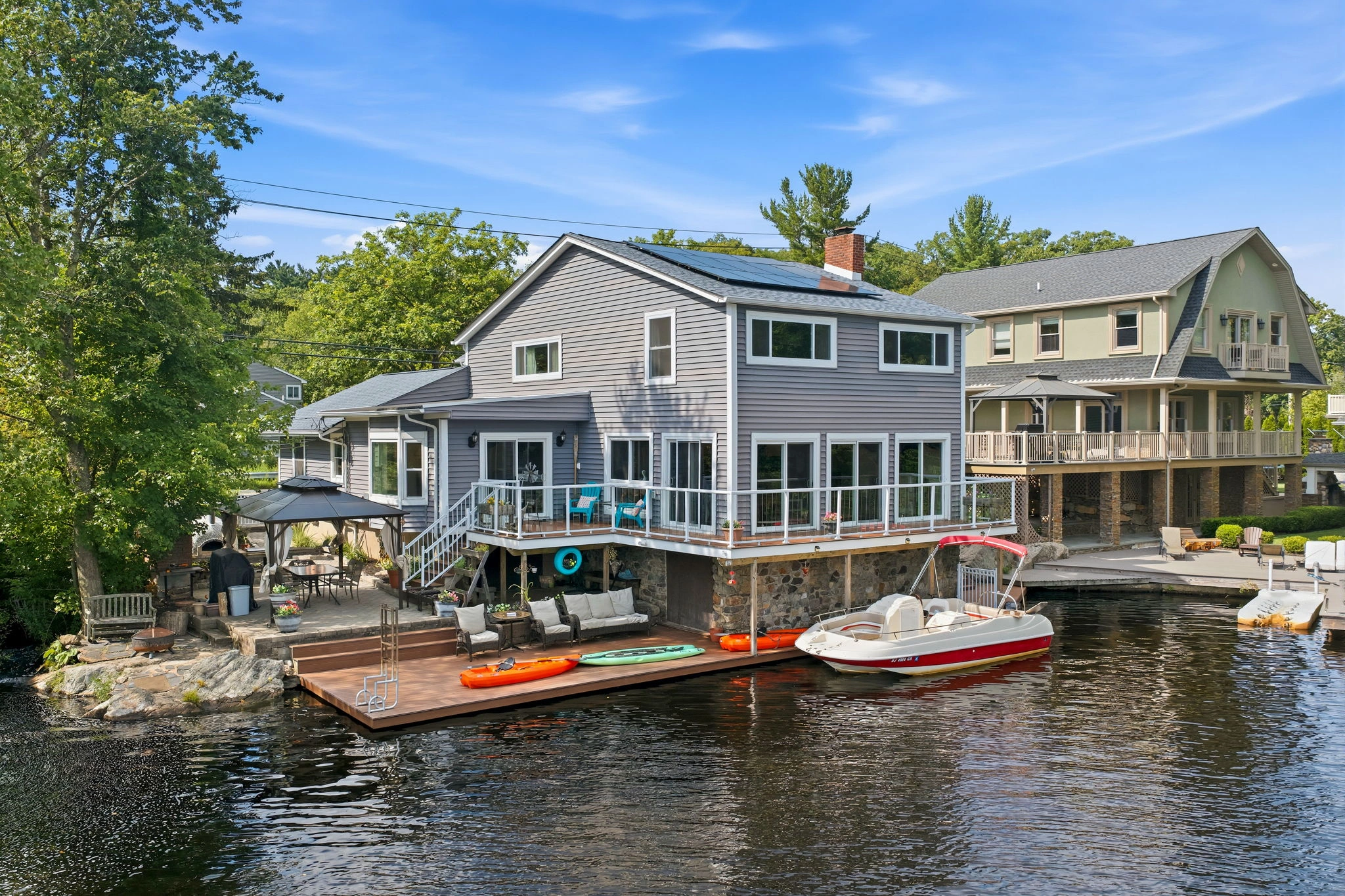 Lakefront vacation property